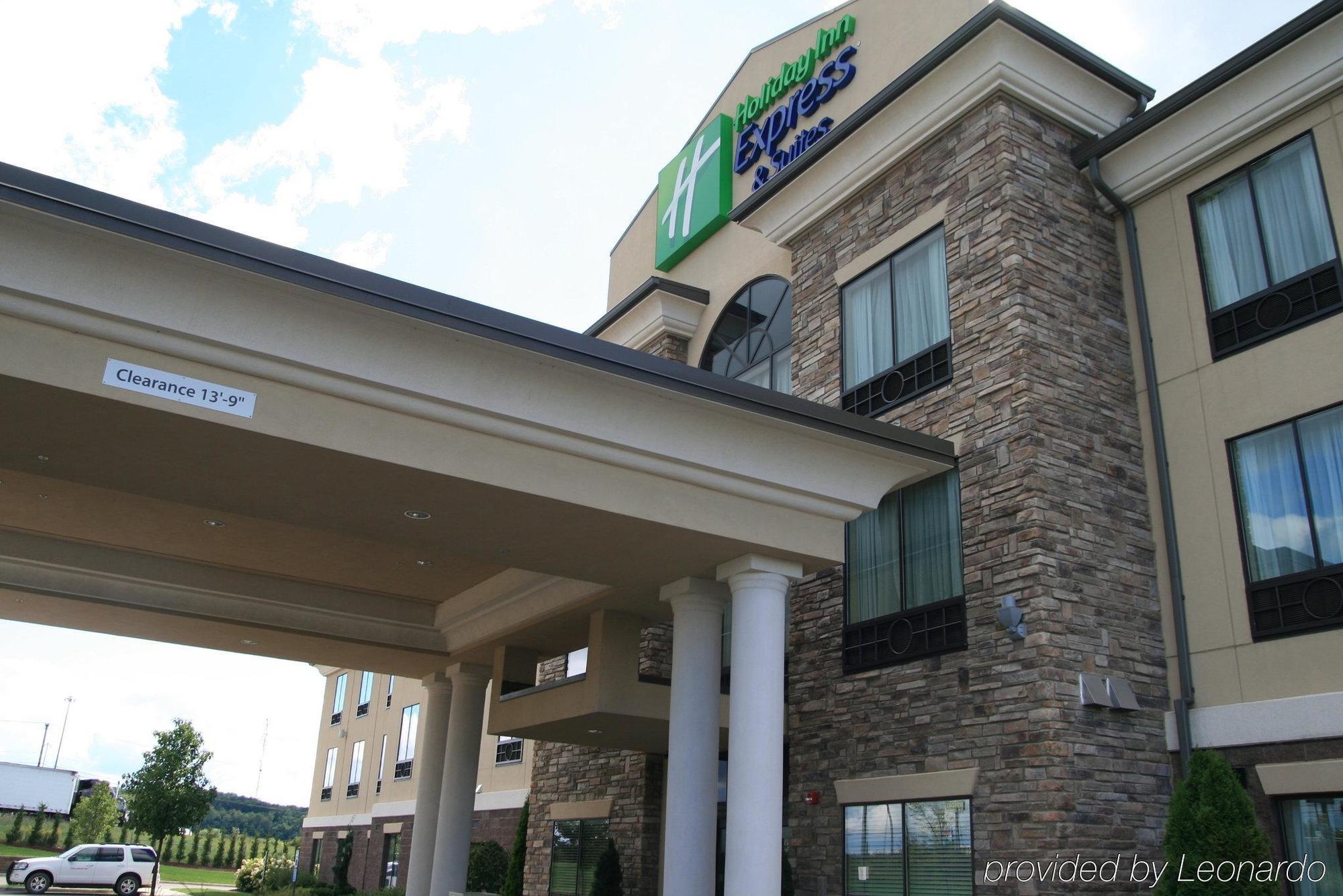 Holiday Inn Express & Suites Youngstown West I 80, An Ihg Hotel Ngoại thất bức ảnh