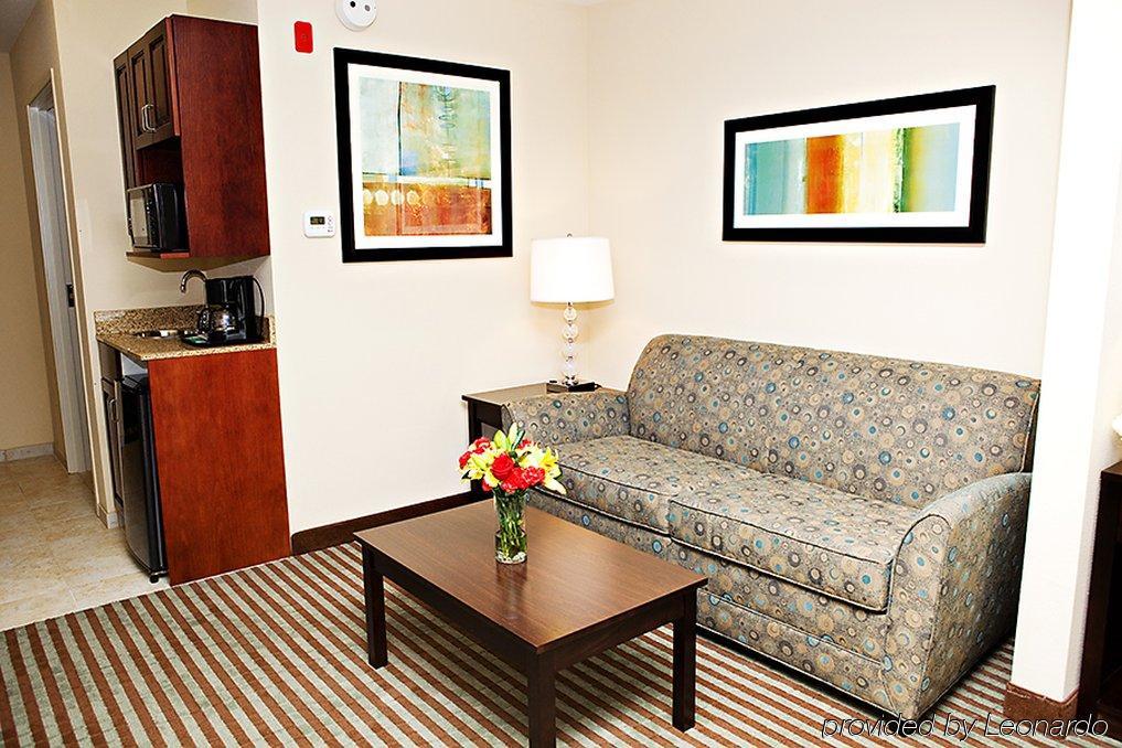 Holiday Inn Express & Suites Youngstown West I 80, An Ihg Hotel Austintown Phòng bức ảnh
