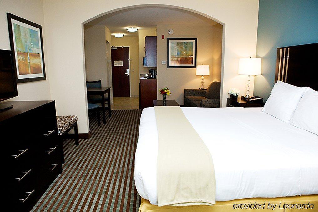 Holiday Inn Express & Suites Youngstown West I 80, An Ihg Hotel Phòng bức ảnh