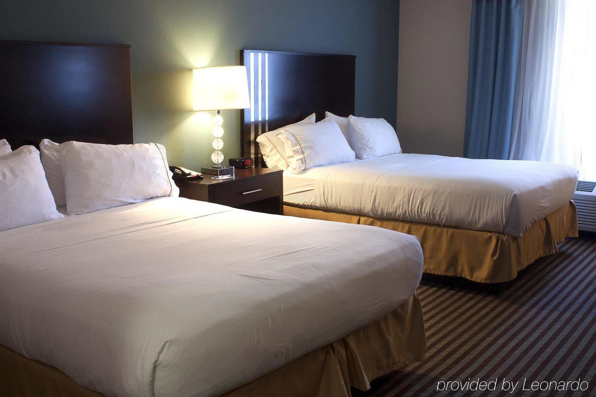 Holiday Inn Express & Suites Youngstown West I 80, An Ihg Hotel Ngoại thất bức ảnh