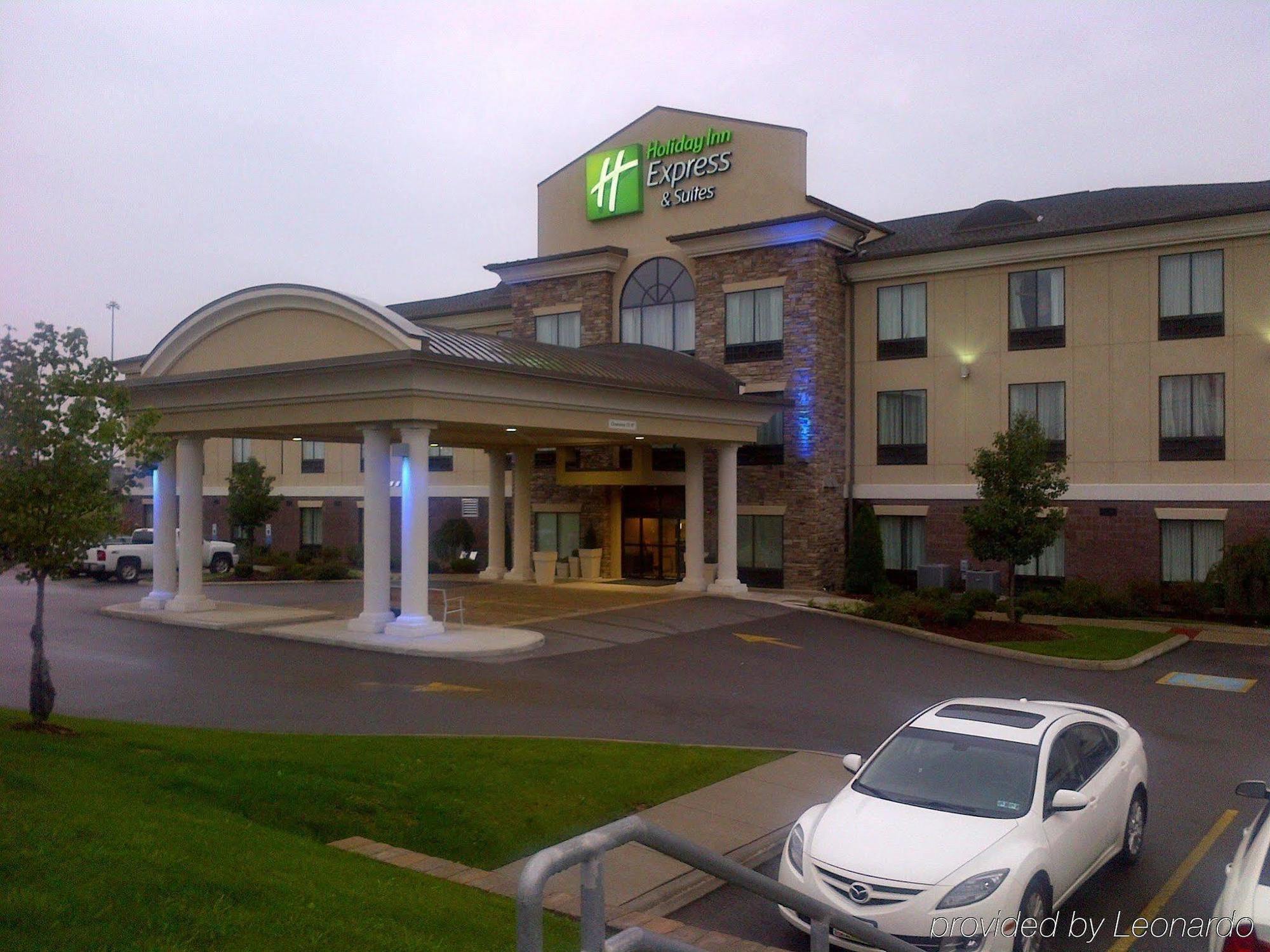 Holiday Inn Express & Suites Youngstown West I 80, An Ihg Hotel Ngoại thất bức ảnh